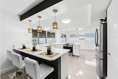 8552 Shadow Wood Boulevard, Coral Springs, FL 33071 - Photo 4