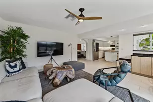 2056 NE 21st Ct, Wilton Manors, FL 33305 - Photo 32