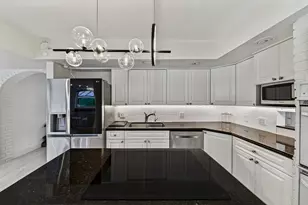 2056 NE 21st Ct, Wilton Manors, FL 33305 - Photo 28