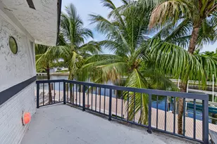 2056 NE 21st Ct, Wilton Manors, FL 33305 - Photo 22