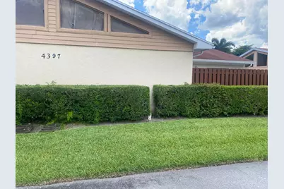 4397 Woodstock Drive #A, West Palm Beach, FL 33409 - Photo 2