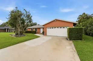 397 La Mancha Ave, Royal Palm Beach, FL 33411 - Photo 2