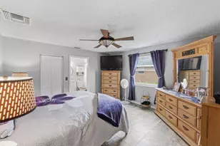 397 La Mancha Ave, Royal Palm Beach, FL 33411 - Photo 16