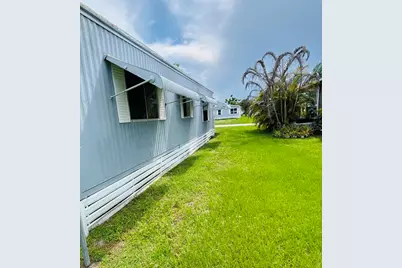 7 Valparaiso, Port Saint Lucie, FL 34952 - Photo 2
