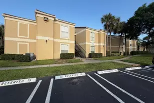 899 W Riverside Dr, Coral Springs, FL 33071 - Photo 2