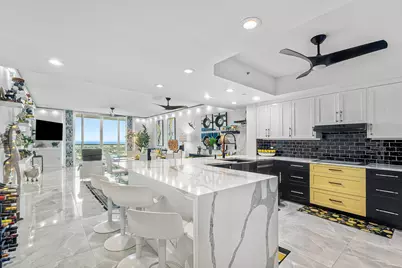 2640 Lake Shore Drive #2112, Riviera Beach, FL 33404 - Photo 4