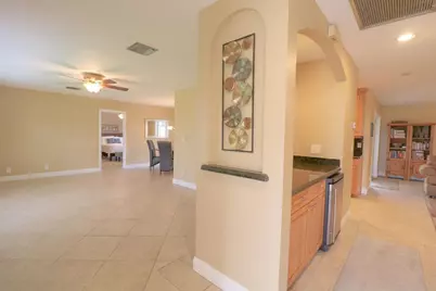 73 Pine Hill Trail W, Jupiter, FL 33469 - Photo 4