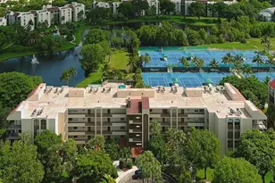 955 Egret Cir, Delray Beach, FL 33444 - Photo 2