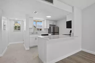 6323 La Costa Dr, Boca Raton, FL 33433 - Photo 2