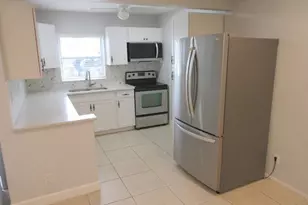 2572 Emory Dr E, West Palm Beach, FL 33415 - Photo 2