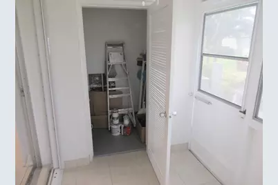 2572 Emory Drive E #J, West Palm Beach, FL 33415 - Photo 10
