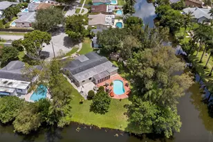 8951 SW 51st Pl, Cooper City, FL 33328 - Photo 32