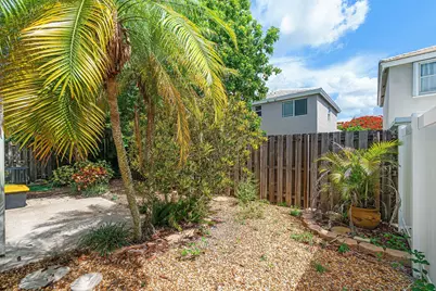 6561 Fern Street, Margate, FL 33063 - Photo 16
