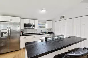 3872 Mackinac Rd, Lake Worth Beach, FL 33462 - Photo 4