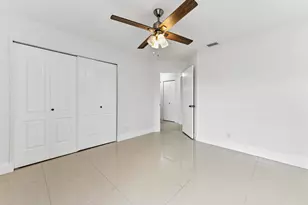 5421 Helene Cir, Boynton Beach, FL 33472 - Photo 16