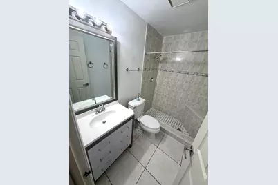 405 Lakeview Drive E, Royal Palm Beach, FL 33411 - Photo 12