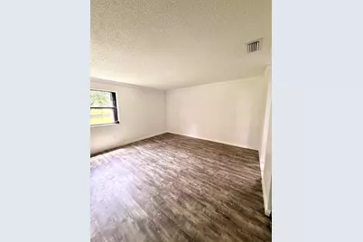 405 Lakeview Drive E, Royal Palm Beach, FL 33411 - Photo 6