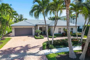 725 NE 36th St, Boca Raton, FL 33431 - Photo 4