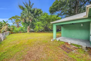 2002 Avenue M, Fort Pierce, FL 34950 - Photo 30