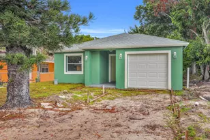 2002 Avenue M, Fort Pierce, FL 34950 - Photo 2