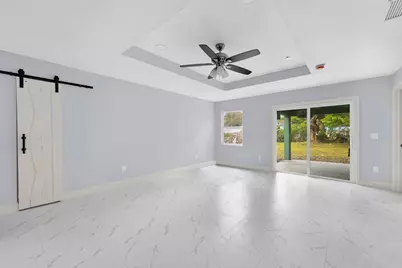 2002 Avenue M, Fort Pierce, FL 34950 - Photo 10