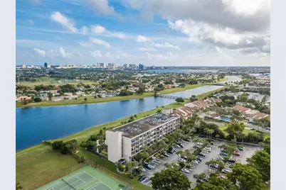 1830 Embassy Drive #306, West Palm Beach, FL 33401 - Photo 20