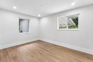 945 Westwind Dr, North Palm Beach, FL 33408 - Photo 20