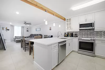 5201 NW 2nd Avenue #2130, Boca Raton, FL 33487 - Photo 2
