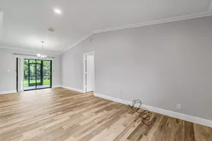 1849 Tulip Ln, Wellington, FL 33414 - Photo 14