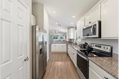 5435 NW Pine Trail Circle, Port Saint Lucie, FL 34983 - Photo 10