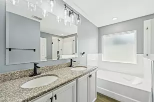 5435 NW Pine Trail Cir, Port Saint Lucie, FL 34983 - Photo 18