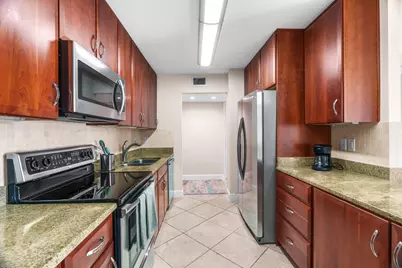 950 Ponce De Leon Road #4030, Boca Raton, FL 33432 - Photo 4