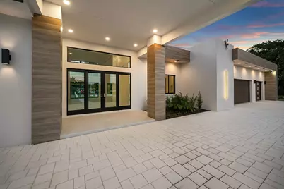 14817 Paddock Drive, Wellington, FL 33414 - Photo 10