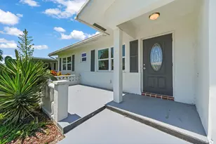 717 SW 16th St, Boynton Beach, FL 33426 - Photo 2