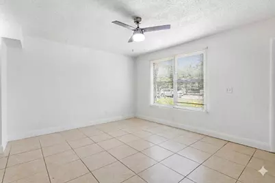 [Address not provided], Riviera Beach, FL 33404 - Photo 4