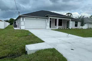 6447 NW Fontana St, Port Saint Lucie, FL 34986 - Photo 4
