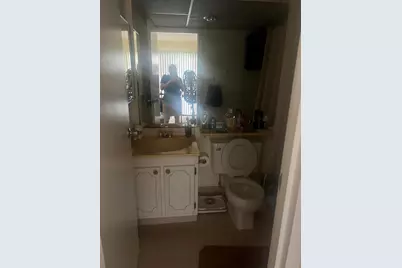 62 Valencia C, Delray Beach, FL 33446 - Photo 4
