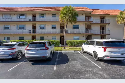 700 SE 6th Avenue #107, Deerfield Beach, FL 33441 - Photo 1