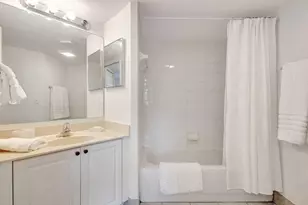 1400 S Crestwood Ct S, Royal Palm Beach, FL 33411 - Photo 14