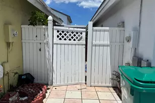 18476 NW 52nd Path, Miami Gardens, FL 33055 - Photo 4
