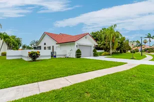 19325 Cherry Hills Terrace, Boca Raton, FL 33498 - Photo 10