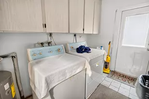7105 NW 68th Ave, Tamarac, FL 33321 - Photo 14
