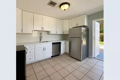 418 52nd Street #1, West Palm Beach, FL 33407 - Photo 2