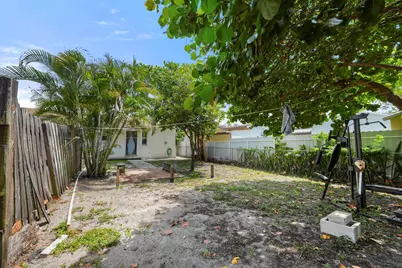 429 Lytle Street, West Palm Beach, FL 33405 - Photo 16