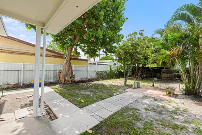 429 Lytle Street, West Palm Beach, FL 33405 - Photo 14