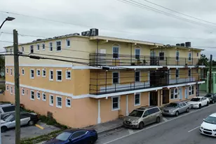 733 Dr Martin Luther King Junior Blvd W, Belle Glade, FL 33430 - Photo 1