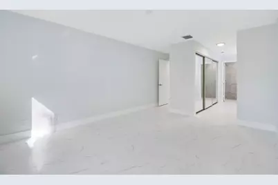 8055 Sweetbriar Way, Boca Raton, FL 33496 - Photo 14