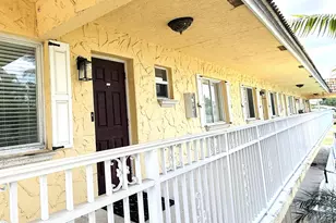 735 Hummingbird Way, North Palm Beach, FL 33408 - Photo 2