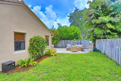 15061 Durham Lane, Davie, FL 33331 - Photo 38
