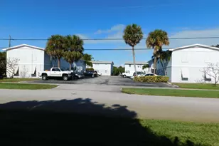 741 Hummingbird Way, North Palm Beach, FL 33408 - Photo 2